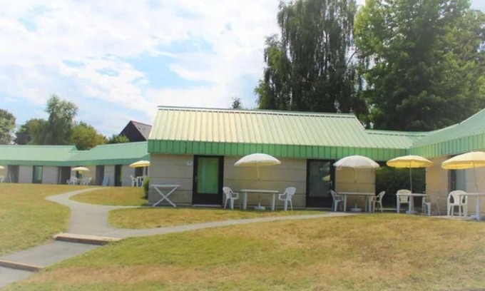 Merdrignac House | Camping 3 étoiles - Piscine - eehafa