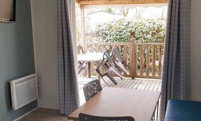 Secondigny House | Camping 4 étoiles - Piscine - ccbahgi
