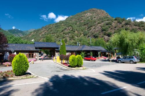 Vall de Cardos Resort | Camping Bungalows La Borda del Pubill