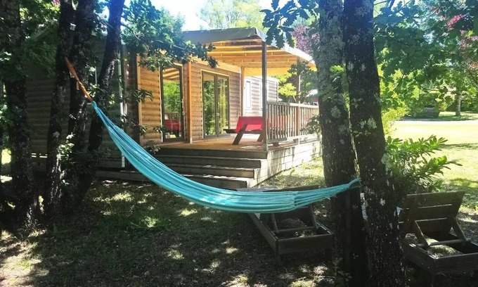 Devillac House | Camping Fontaine Du Roc* - 4 room luxury bungalow 6 persons