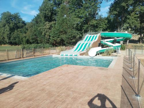 Soturac Other | camping nature le Valenty mobil-home-Dordogne panoramique clim piscine
