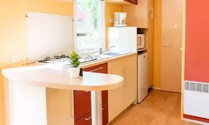Puy-l'Eveque House | Camping Village Club L'Evasion **** - Mobilhome for 6 People