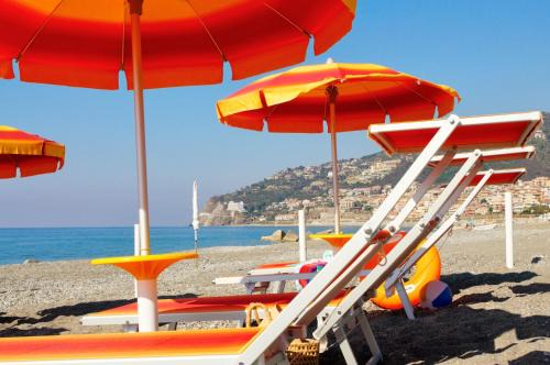 Piraino Resort | Camping Villaggio Calanovella