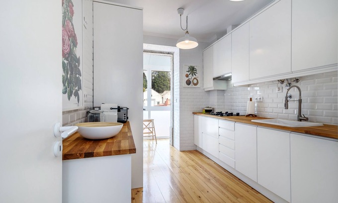 Lisbon Old Town Apartment | Campo de Ourique Premium Apartment
