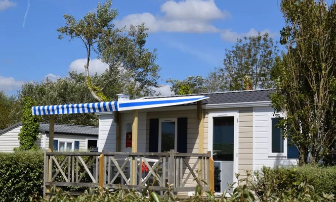 Plomodiern House | Campsite Ker Vella - Mobile Home 3 rooms 4/5 people semi-covered terrace