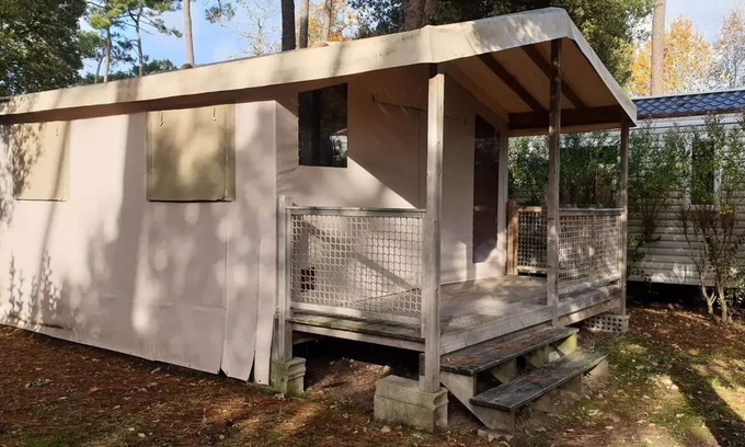 La Salle-en-Beaumont House | Campsite Le Champ Long* - 3-room lodge tent for 5 people without sanitary facilities