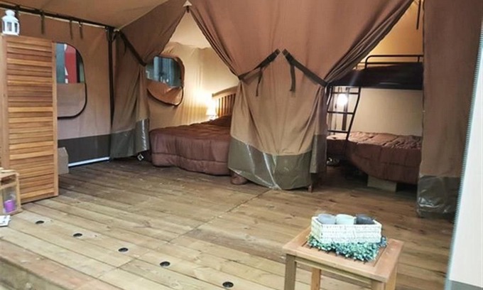 Puybrun RV Rental | Campsite La Sole**** - Lodge Victoria Tent 3 rooms 2/5 people