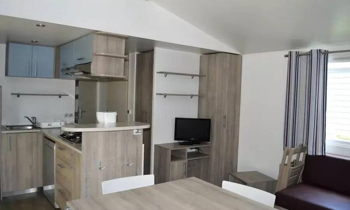 Patornay House | Campsite Le Moulin * - Mobile Home Family XL 4 Rooms 6/7 People Air-conditioned