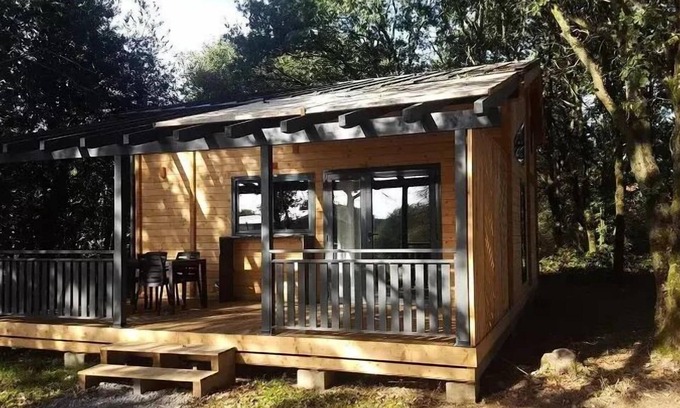 Caro House | Campsite maeva Respire Domaine de Kervallon * - Cottage Trapper 4 Rooms 6/8 People + TV