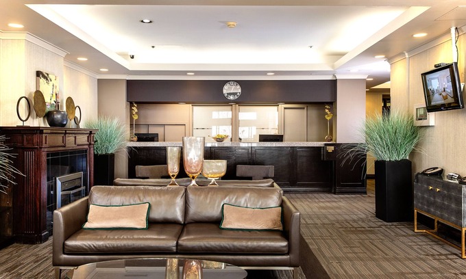 Edmonton Hotel | Campus Tower Suite Hotel