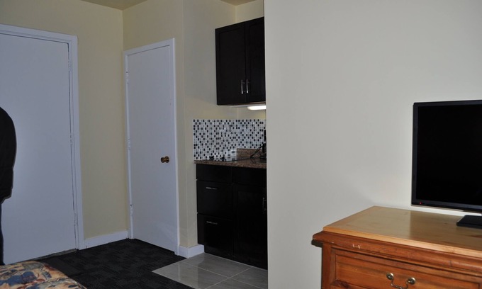 Camrose Hotel | Camrest Motel