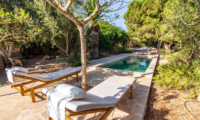 Santanyi Villa | Can Blai Blai country house with garden, views and swimming pool in Santanyi