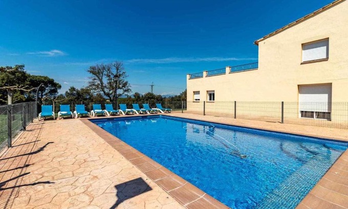 Llambilles House | Can Bugantó - amplia casa con piscina y jardín