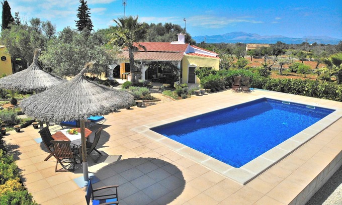 Santa Margalida Villa | Can Burguet 099 charming finca in the countryside with beautiful garden, private pool and WiFi