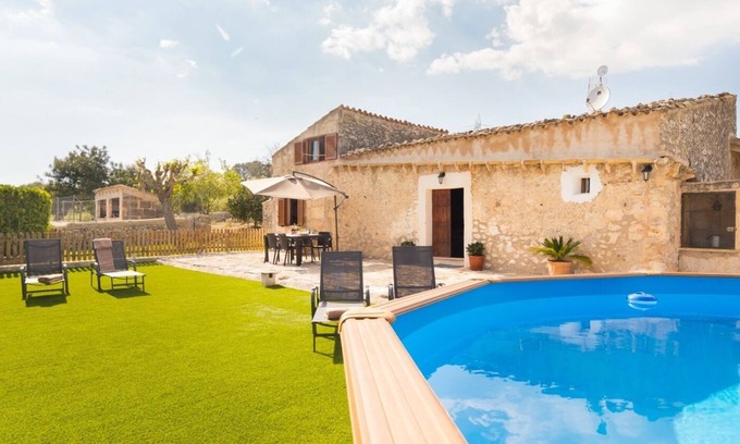 Llubi Villa | Can Guapo - Beautiful villa with pool in Llubí