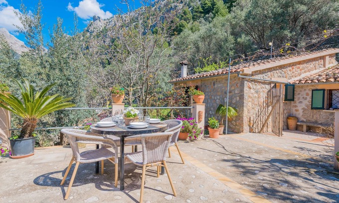 Fornalutx House | CAN MATEU - Chalet with terrace amidst the Tramuntana mountain range, a few km from Biniar