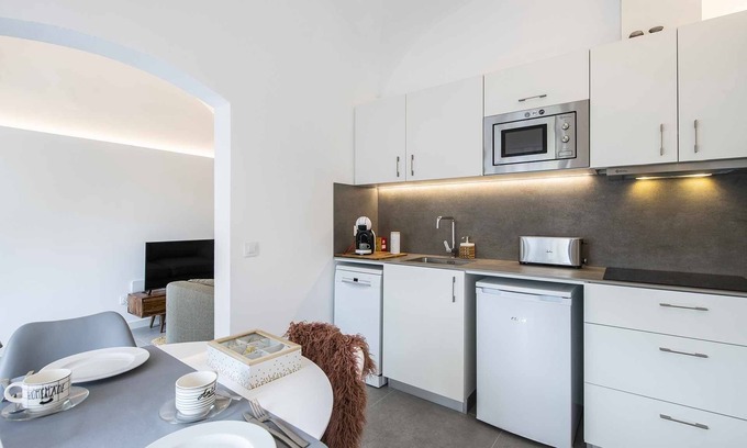 Banyoles Apartment | CAN Planeses Dúplex de Lujo con Balcón en el Pla de L'estany