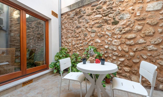 Sa Pobla House | CAN PUÇA (SA POBLA) - Luxury townhouse in the centre of Sa Pobla with free WiFi.