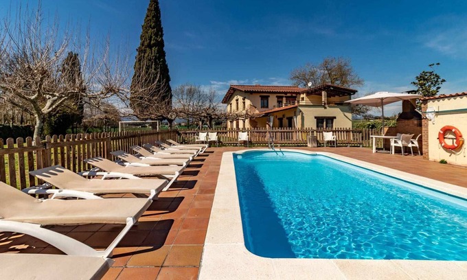 Vilobi d'Onyar House | Can Salvà Country house in a magnificent rural