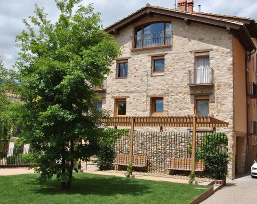Sant Joan de Les Abadesses Apartment | Can Taga Verd St Joan