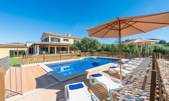 l'Aranjassa Villa | CAN VALERO for 12 people in Palma with Swimming pool