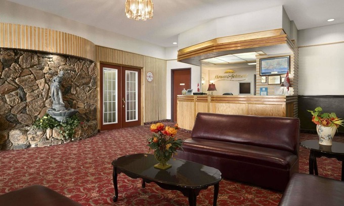 Cornwall Hotel | Canada Continental Hotel