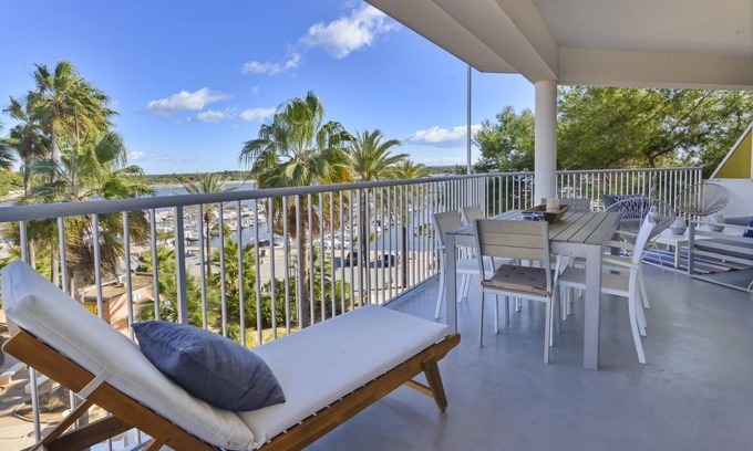 Colonia Sant Jordi Apartment | CANAMI. LUXURY APARTMENT WITH BEST SEA VIEWS.