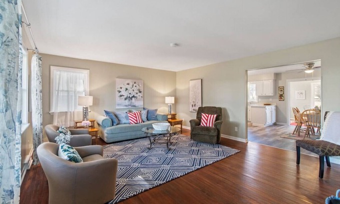 Canandaigua House | Canandaigua Charmer - Sleeps 6!
