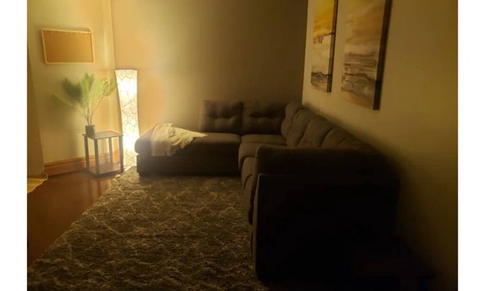 Canaryville Condo | Canaryville & Chill, 10 min from Downtown & Beach