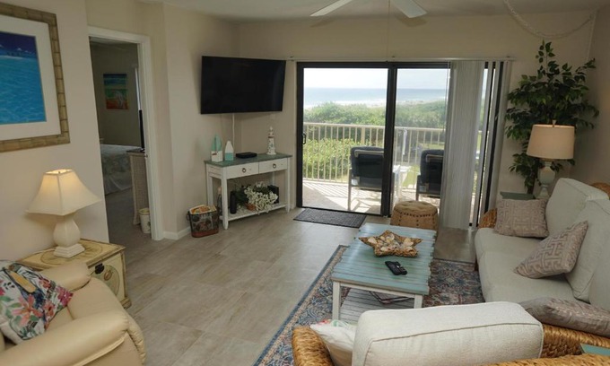 Port Canaveral House | Canaveral Towers Oceanfront 402!
