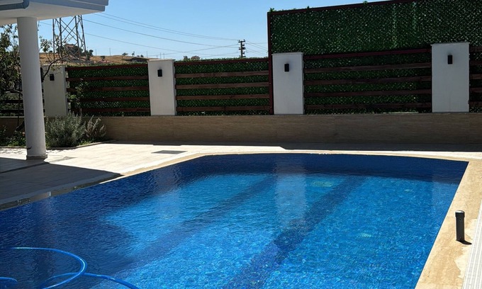 Candarli Villa | candarli white house