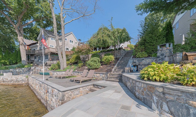 Brookfield Cottage | Candlewood Lake Luxury Cottage