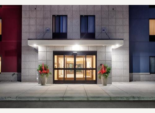 Macomb Hotel | Candlewood Suites Detroit Sterling Heights by IHG