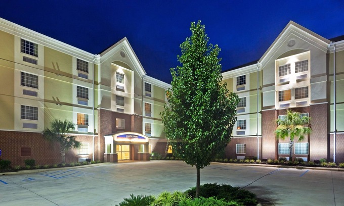 Hattiesburg Hotel | Candlewood Suites Hattiesburg by IHG
