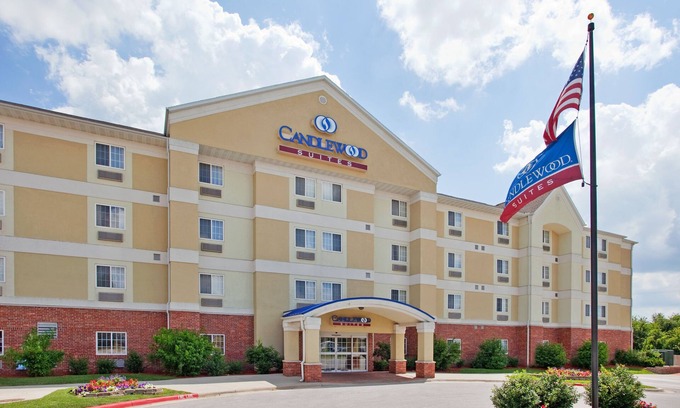 Joplin Hotel | Candlewood Suites Joplin by IHG