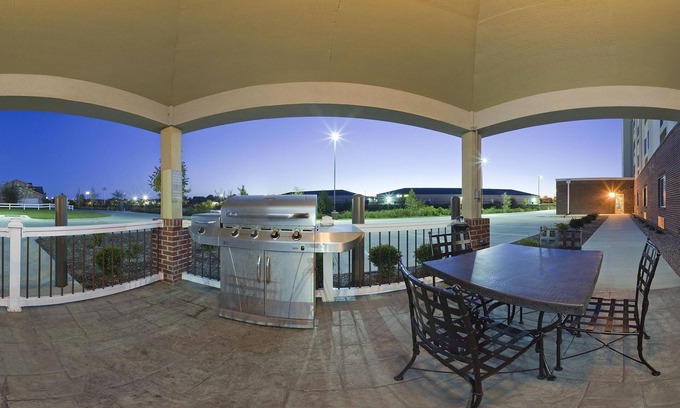 Lafayette Hotel | Candlewood Suites Lafayette by IHG
