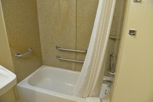 Palm Shores Hotel | Candlewood Suites Melbourne/Viera by IHG