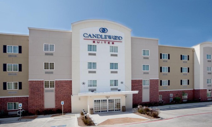 San Antonio Hotel | Candlewood Suites San Antonio NW Near SeaWorld by IHG