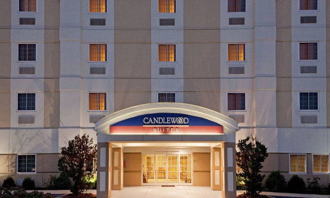 West Springfield Hotel | Candlewood Suites West Springfield by IHG