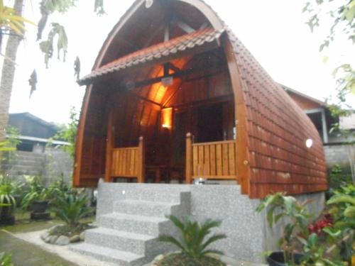 Besakih House | Candra Homestay Besakih