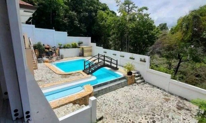 Dalaguete Villa | Canoy's Mansion Apartelle in Dalaguete Cebu