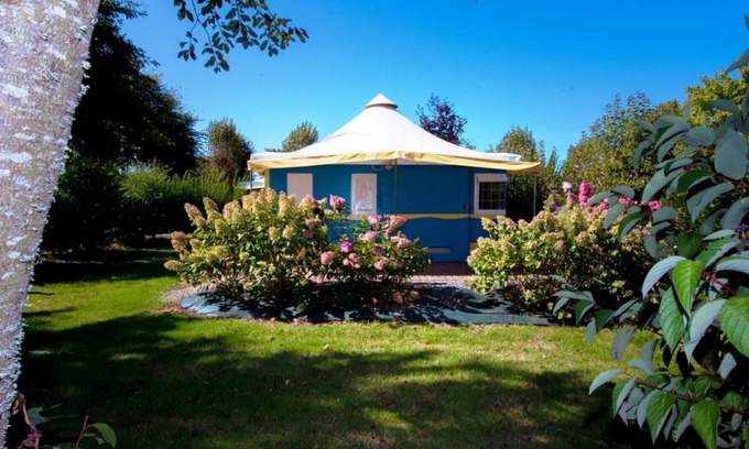 Ferel House | Canvas bungalow near Pénestin- Camping Les Rives de Vilaine **