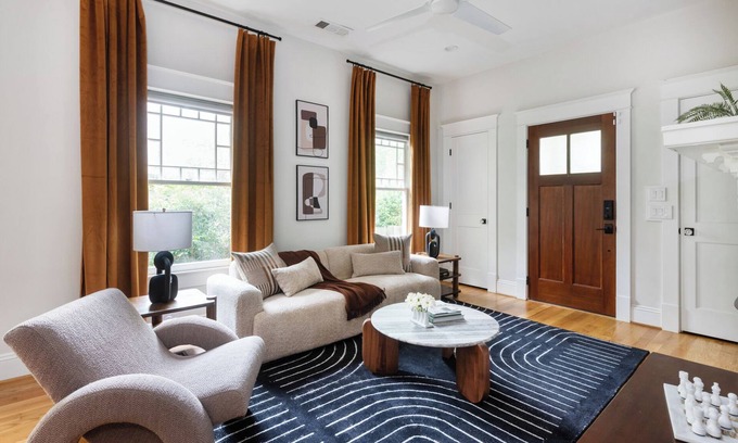 Virginia Highland House | Canvas Haven by Minty Living