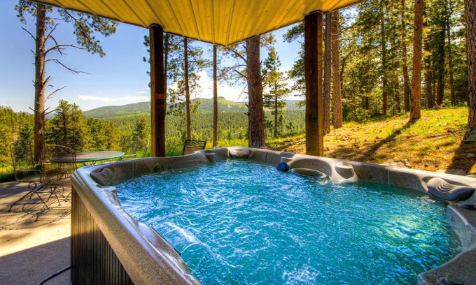 Deadwood House | Canyon Rim Lodge