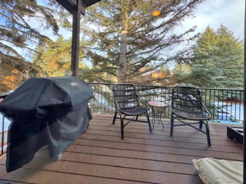 Park City House | Canyons Resort, Community Hot Tub Retreat, Slopes located steps away!