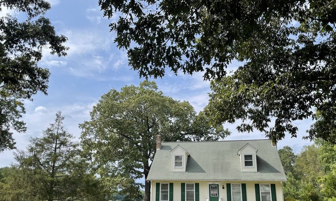Drayden Cottage | Cape Cod Cottage on Carthagena Creek just off the St. Mary's River with pier.