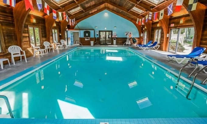 New Seabury Condo | Cape Cod Vibrant 2BR Condo w Indoor Swimming Pool & Games Room