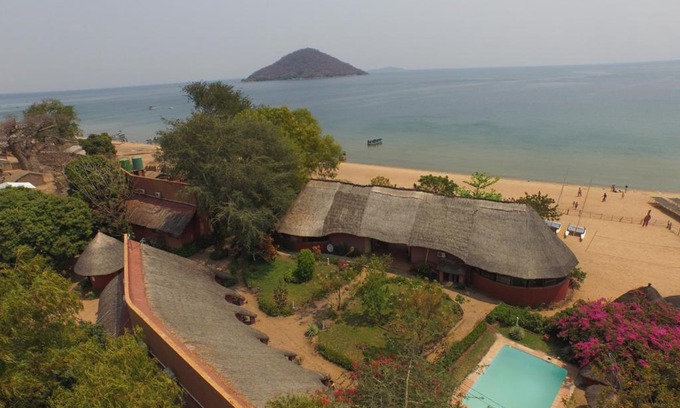 Cape Maclear Hotel | Cape Mac Lodge