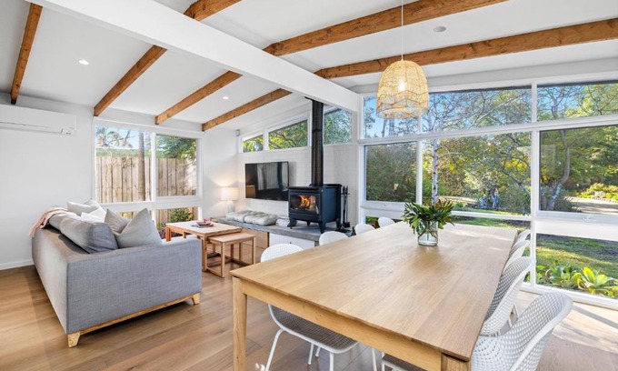 Capel Sound House | Capel Coastal Beauty
