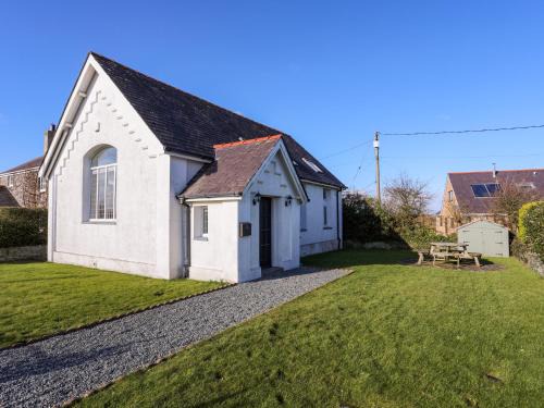 Holyhead House | Capel Hermon